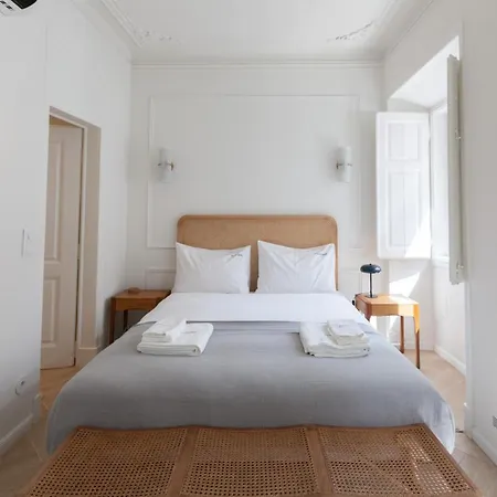 Flh Lapa With Interior Pateo ליסבון